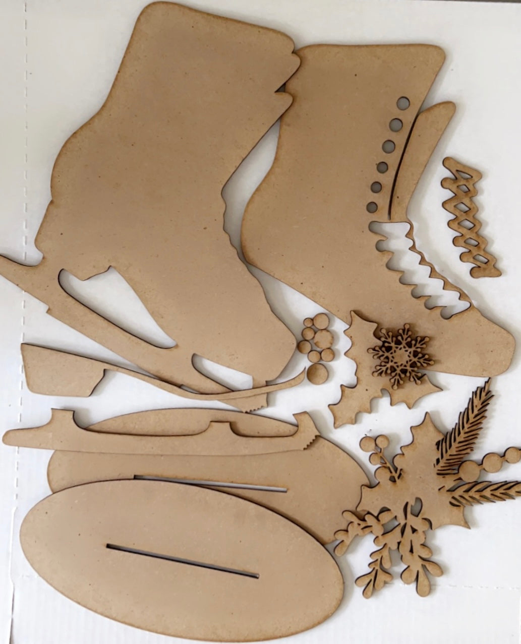 DIY Layered Jumbo Ice Skate on Stand