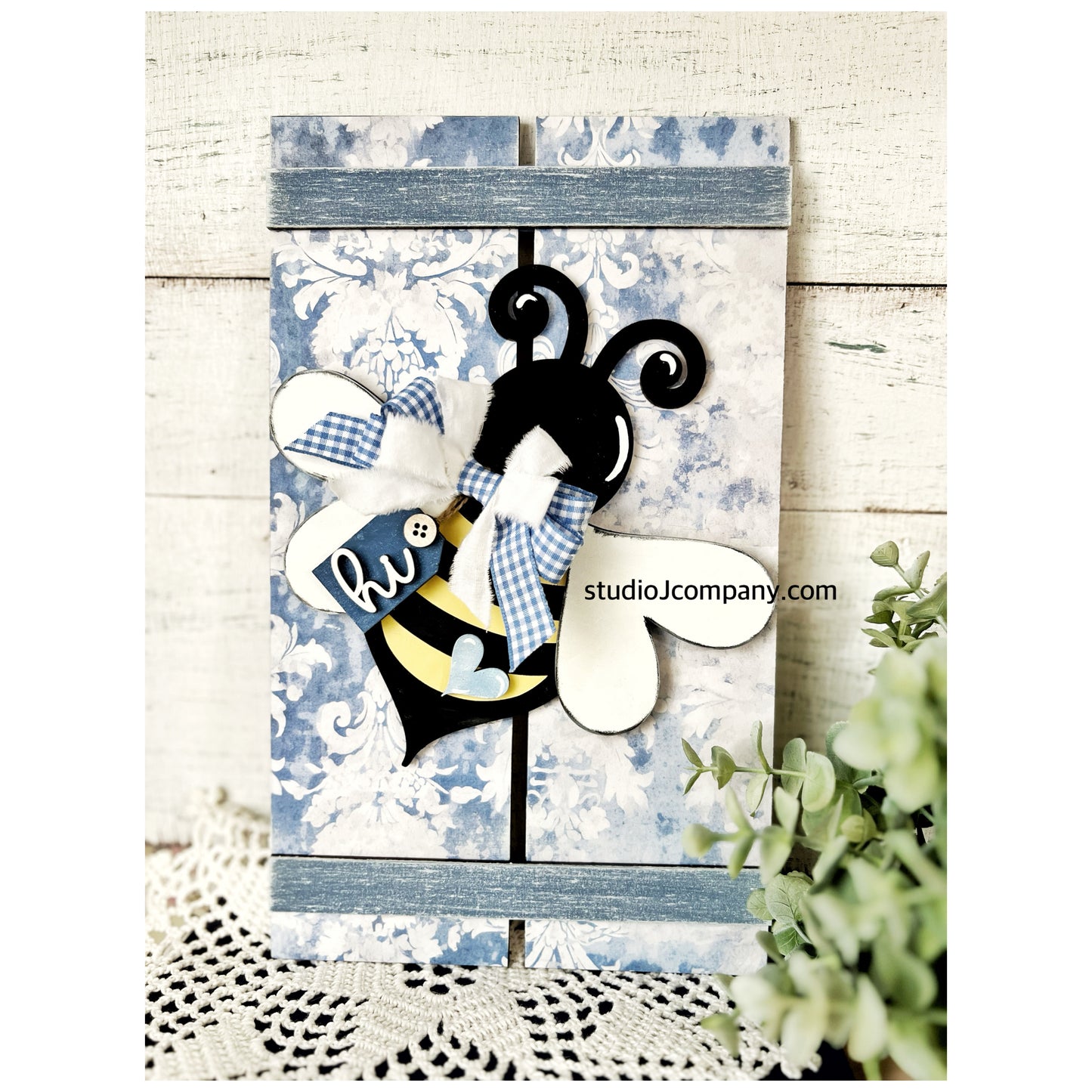 Honey Bee Plank Sign/ Shelf Leaner