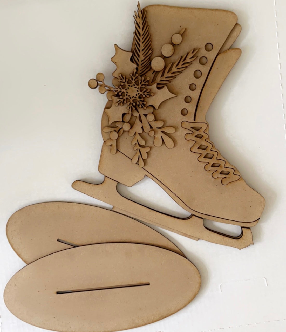 DIY Layered Jumbo Ice Skate on Stand