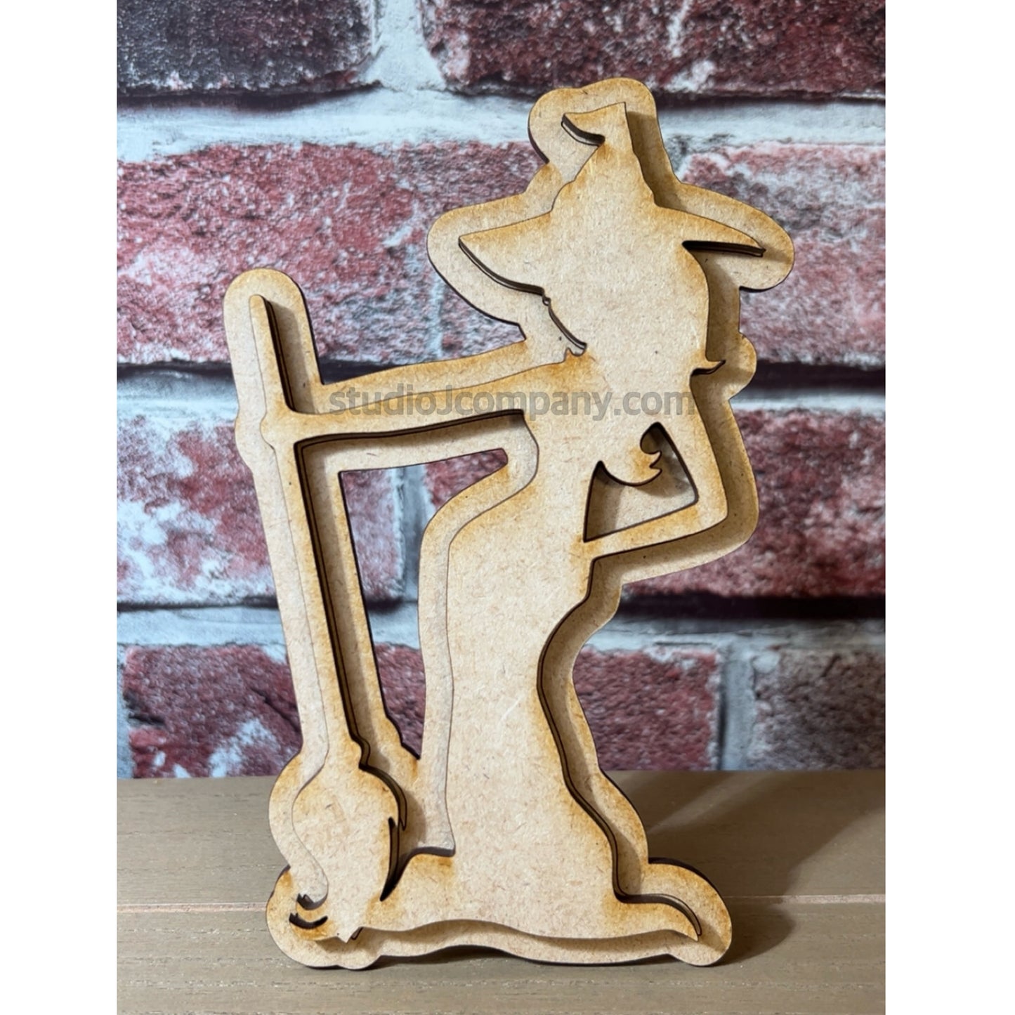 Pretty Witch shelf Sitter