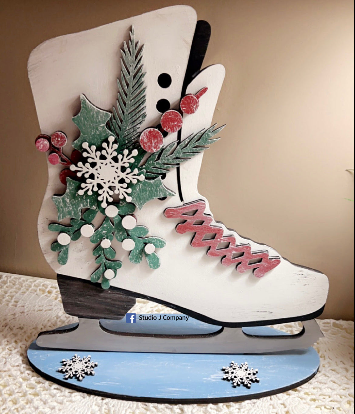 7.25” Ice Skate on Stand -DIY Kit