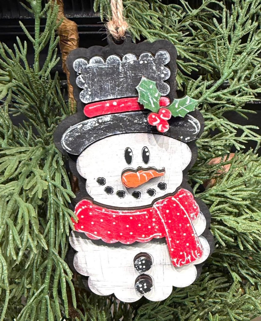 Scalloped Ornaments - 2 designs- Snowman or Merry & Bright