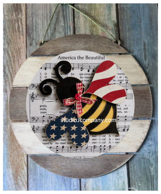 Bee Sign- Interchangeable 7.5” Round Sign (shown with plank sign sold separately)